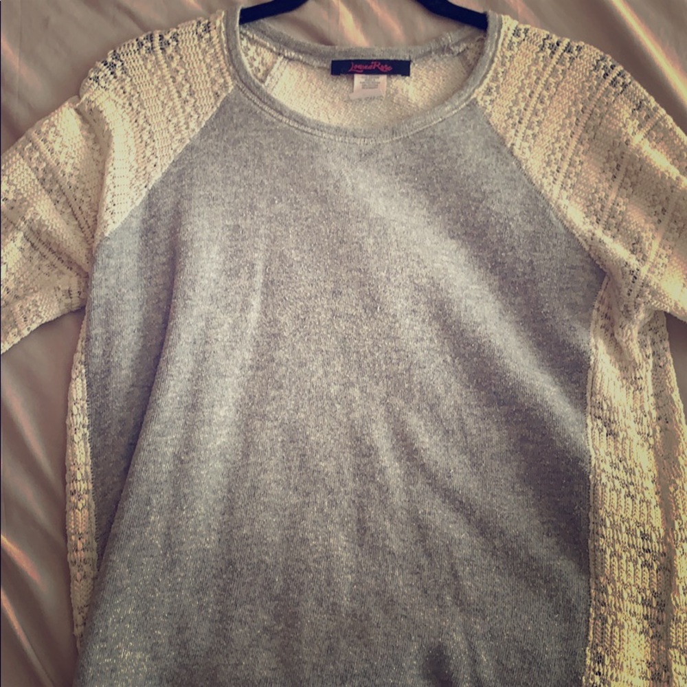 Long sleeve with knitted sleeves